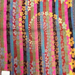 Damski szal ciepły kolorowy z wełny merynosów w kwiaty