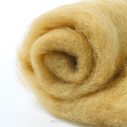 Wełna w błamie zgrzebna do filcowania na mokro i sucho w kolorze piasku