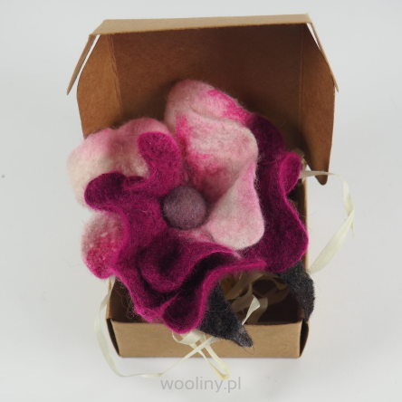 Broszka filcowa kwiat z wełny i jedwabiu