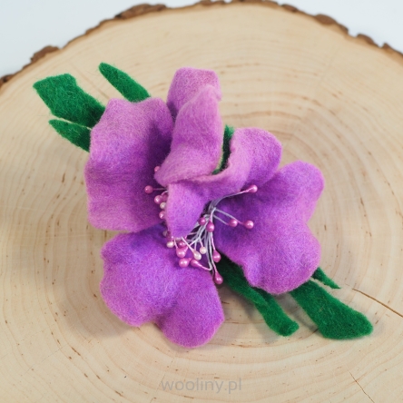 Damska broszka filcowa kwiat