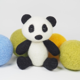 Panda filcowa z ruchomymi łapkami