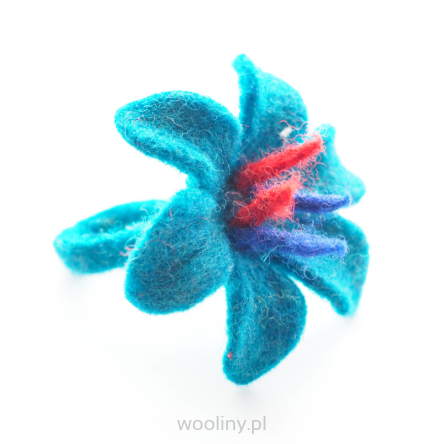 Pierścionek z wełny wzór 16