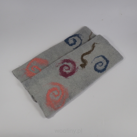 Mitenki filcowe jasno szare ze wzorami z wiskozy