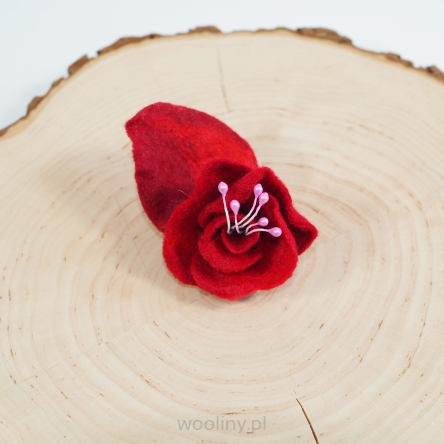 Damska broszka filcowa kwiat Czerwony