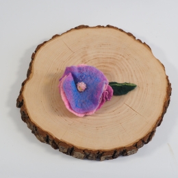 Damska broszka filcowa kwiat