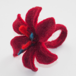 Pierścionek z wełny wzór 5