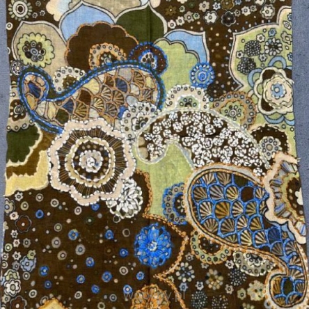 Damski szal kolorowy z wełny merino wyszywany w kwiaty