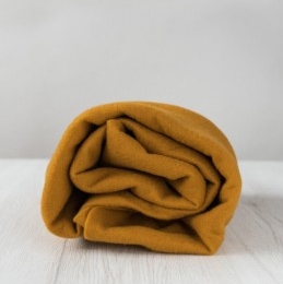 Filc igłowy prefilc wełniany merino MIODOWY 19mic