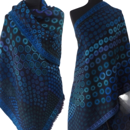 Elegancki granatowy duży szal dwustronny z wełny z merynosów