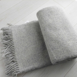 Wełniany pled narzuta koc z wełny merynos 140x205 cm