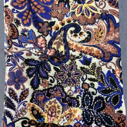 Damski szal kolorowy z wełny merino wyszywany w kwiaty