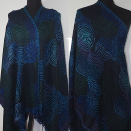 Damski szal  z wełny merynosów granatowy 