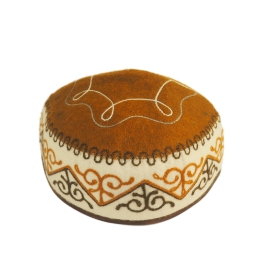 Czapka filcowa wełniana z haftem (57,58cm)