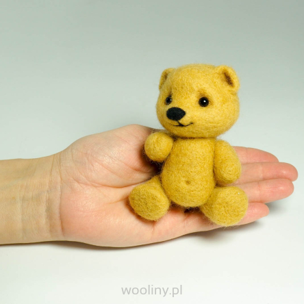 Miś filcowy do fotografii noworodkowej